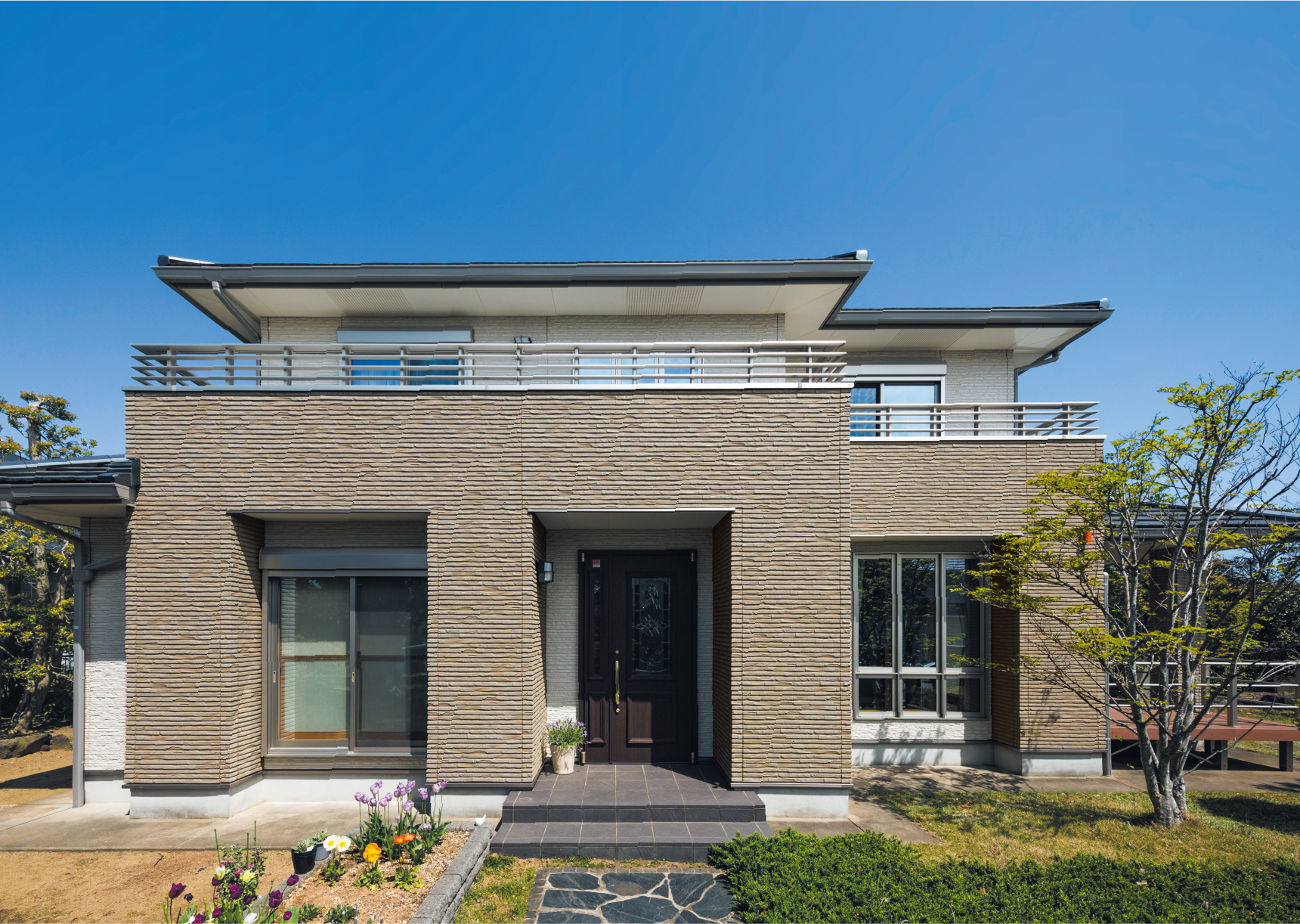 ��10�N�o�߁i2017�N�B�e�j